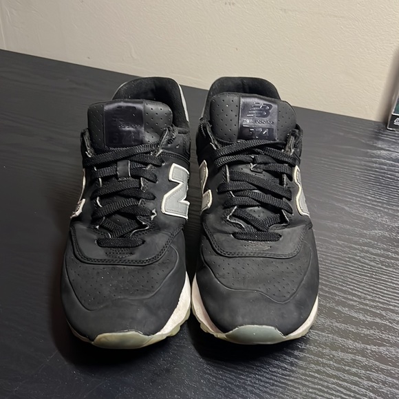 New balance shoes - Picture 4 of 4